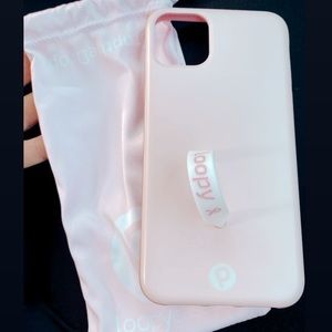 iPhone loopy case never used. Light pink, iPhone 11 max pro